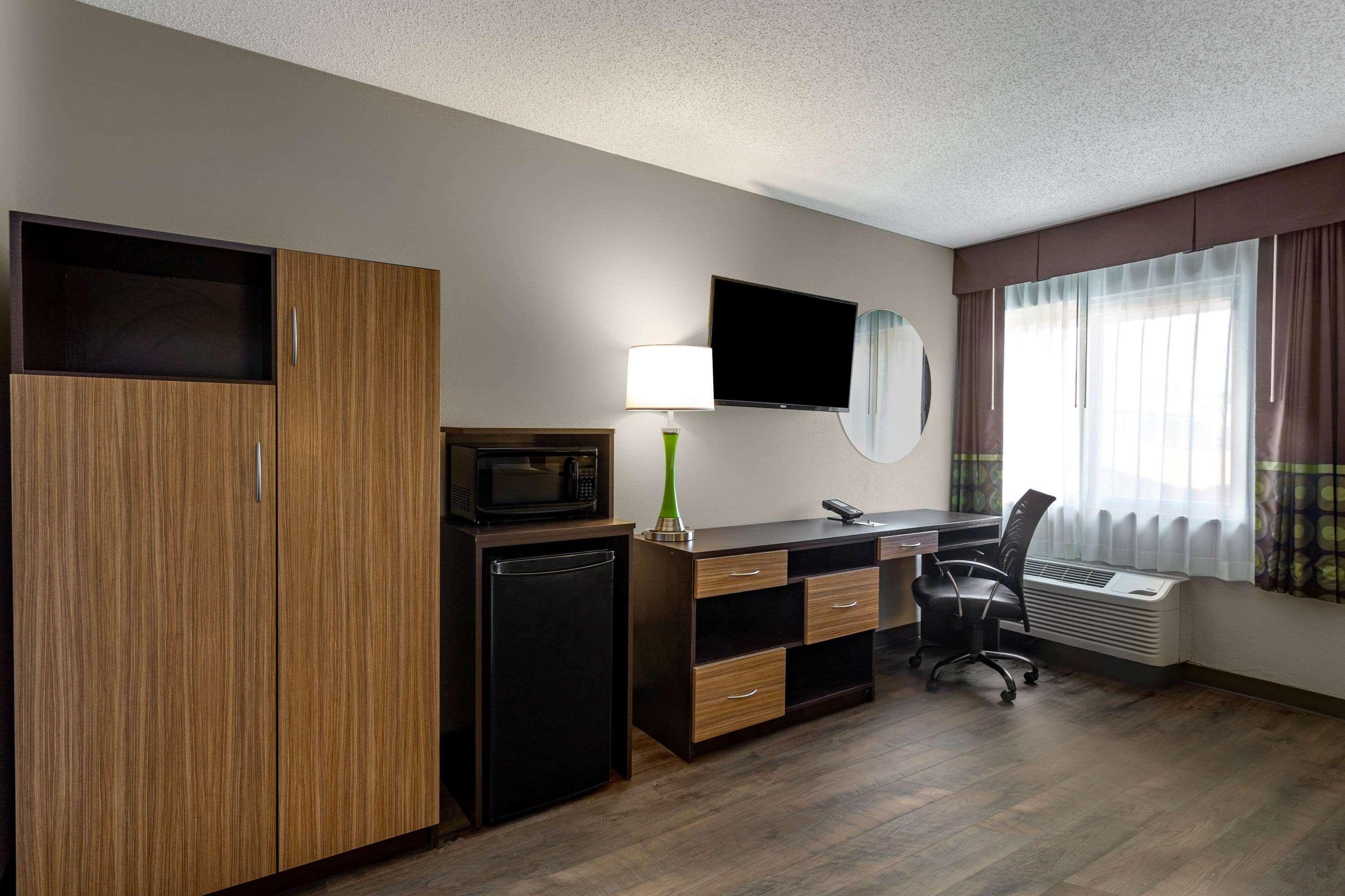 ซูเปอร์ 8 บาย วินด์แฮม เซาท์ ฮอลแลนด์ Hotel เซาท์ฮอลแลนด์ ภายนอก รูปภาพ