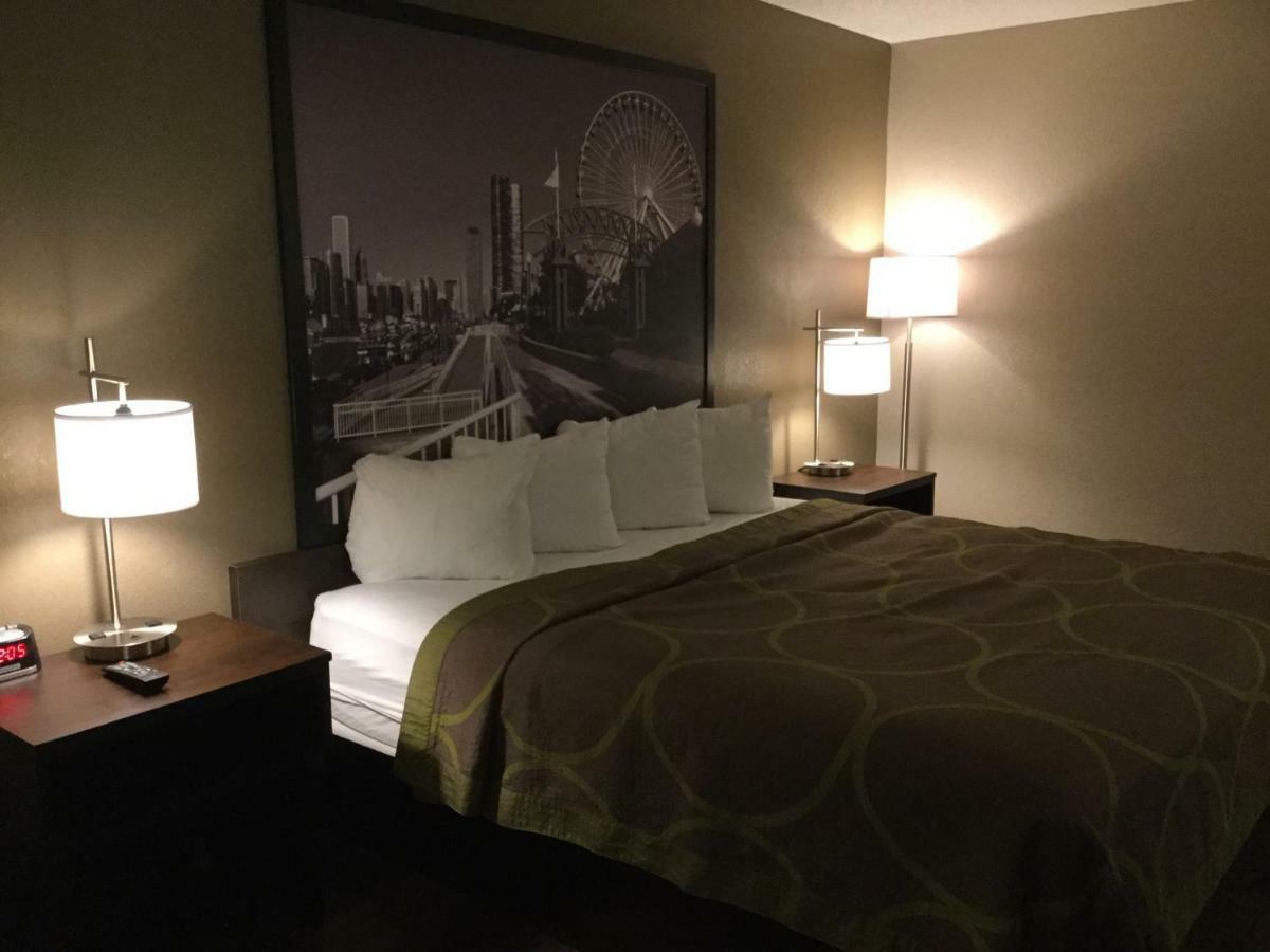 ซูเปอร์ 8 บาย วินด์แฮม เซาท์ ฮอลแลนด์ Hotel เซาท์ฮอลแลนด์ ภายนอก รูปภาพ